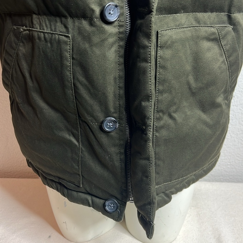 Banana Republic Olive Green Quilted Puffer Vest - Medium - Picture 5 of 6